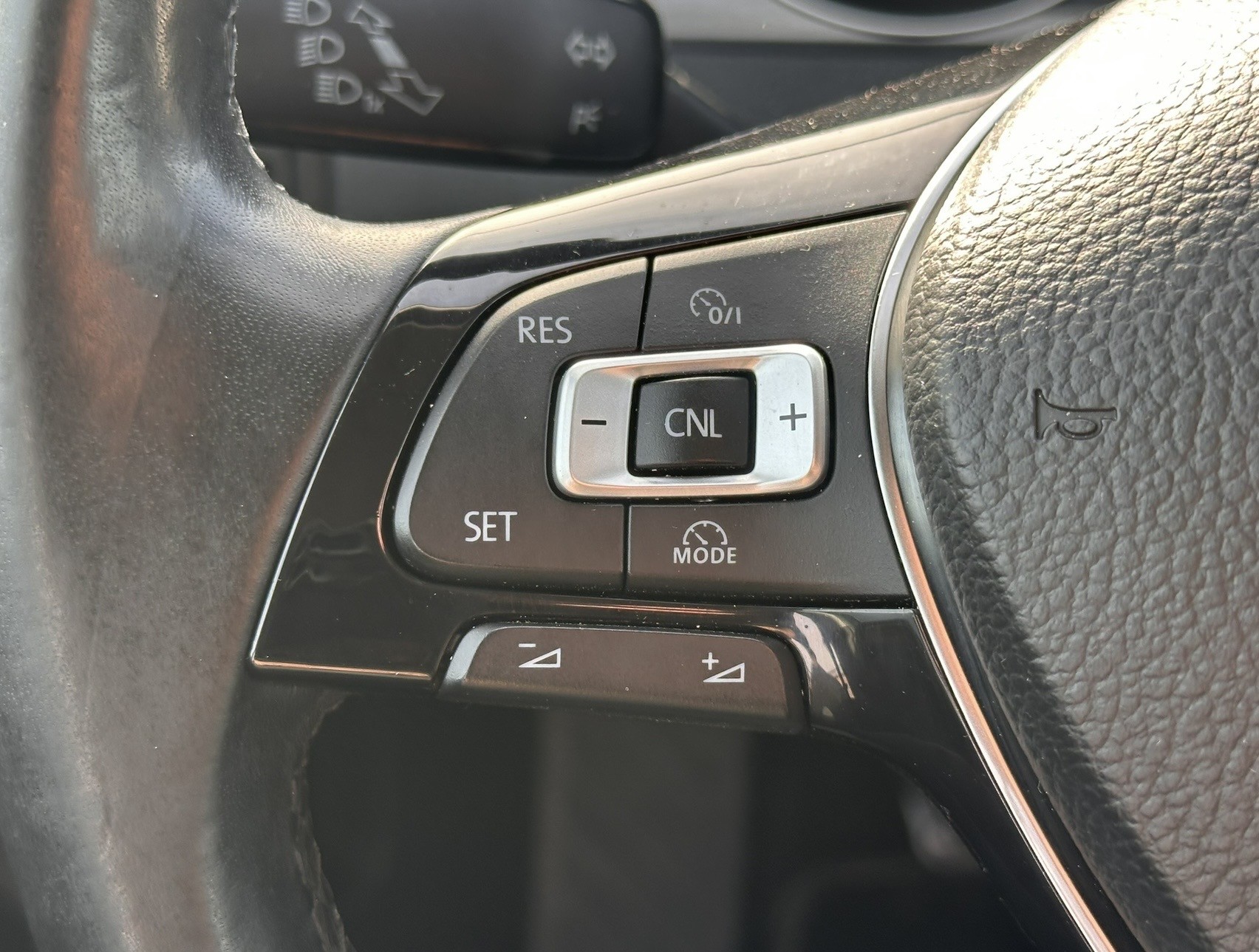 Volkswagen Golf 1.2 TSI 105PK | GTI-Look | Nieuwe Distributie | Cruise Control | Garantie - Foto 18