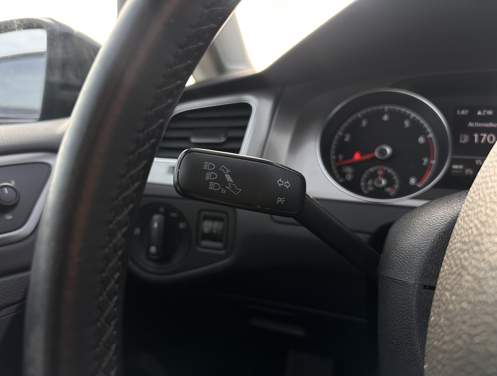 Volkswagen Golf 1.2 TSI 105PK | GTI-Look | Nieuwe Distributie | Cruise Control | Garantie - Foto 16